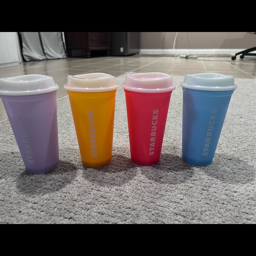 Starbucks color changing warm cups-like new